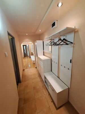 460 euro!!!.Ap.cu 3 camere Et 1 cu centrala proprie Zona Girocului - imagine 9