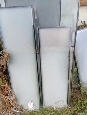 Vând rama PVC , dimensiuni 300*170 cu fereastra dar fără sticlă. - imagine 2