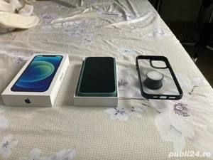 Vând iPhone 12  Blue , din 2023, stare perfectă,, durabilitate baterie 4 zile , husă rezervă , încăr