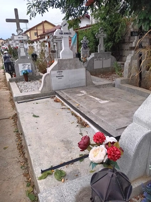 Loc de veci Cavou cu 4 Locuri + 2 Locuri Oseminte, Pantelimon Ilfov, Cimitirul Sfantul Gheorghe  - imagine 3