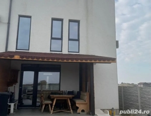 Casa Insiruita Deosebita 3 Camere 2 Locuri De Parcare Centrala Proprie Zona Giroc