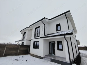 Duplex modern - separat prin camera tehnica - teren generos.