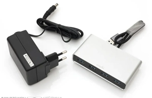 Moshi iLynx 3.0 este un hub USB 3.0 cu 4 porturi și stație de încărcare pentru Mac și PC