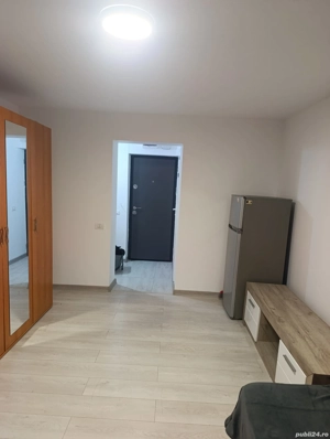 închiriez garsonieră  - imagine 2