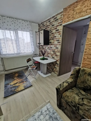 Închiriez garsoniera zona politie - Lunca 