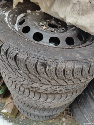 Vând 4 cauciucuri cu jenti de iarna 205 55R16