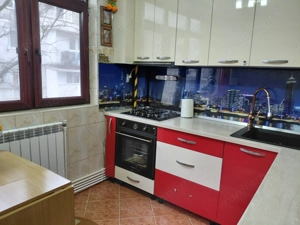 Garsonieră etaj 1, zonă Mall – mobilată și utilată, 28 mp