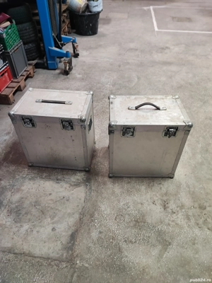 2 cutii metalice 