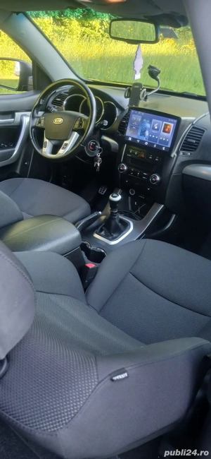 Vand Kia Sorento  - imagine 4