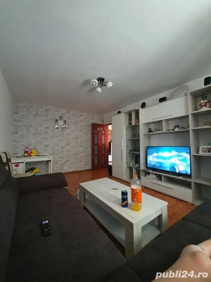 Apartament 2 camere vand sau schimb