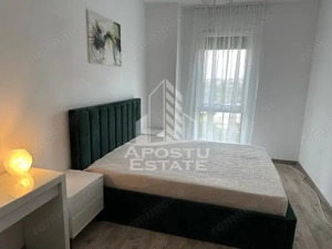 Apartament cu 3 camere, 2 bai, loc de parcare, bloc nou, zona Soarelui - imagine 3