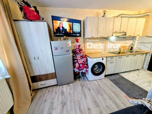 Cameră cămin 16 mp baie proprie mobilat și utilată renovată etaj 2 Frumoasa - imagine 3