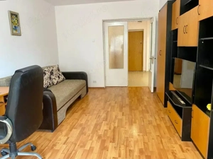 Închiriez Apartament cu 2 camere, decomandat, Bulevardul Octavian Goga, Sector 3, etaj 3 9, an 2000 - imagine 2