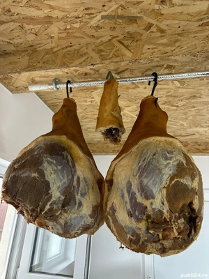 Vând șuncă de porc afumată 