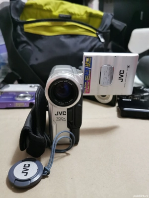 Vând aparate foto video 