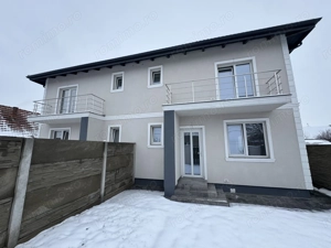 1/2 Duplex Utvin,4 Camere,2 Bai,Toate Utilitatile - imagine 2