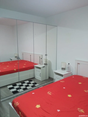 Camera la curte tip garsoniera - imagine 4