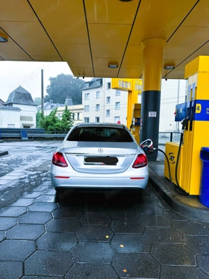 Mercedes benz E 220 194 cai diesel 2.0 2018 - imagine 7