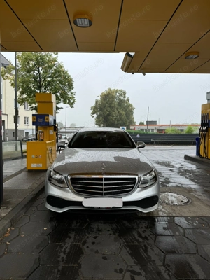 Mercedes benz E 220 194 cai diesel 2.0 2018 - imagine 2