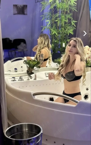 Mereu cu zâmbetul pe buze 