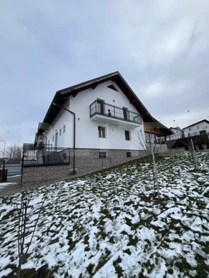 Casă de vânzare – Tătărași, Suceava | 300 mp | teren 700 mp