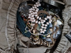 Vand lot bijuterii outlet, 2 lei bucata, min.1000 buc - imagine 4