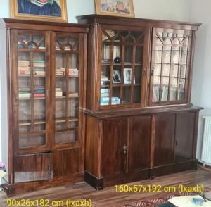 Bibliotecă din lemn masiv