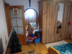 AP 2 Cam Precista Petrodava 58mp etaj 3 la cheie mobilat bloc nou mobilat utilat parcare centrala