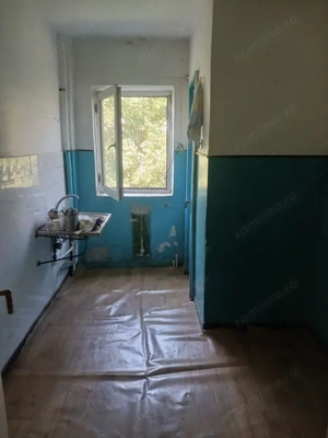 ZONA CENTRALA-2 CAMERE DECOMANDAT, ETAJ 4, NECESITA RENOVARE - imagine 3