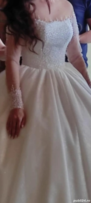 Vand rochie de mireasa S M