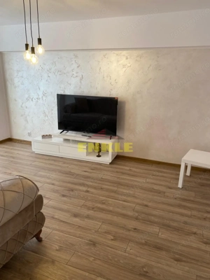 Apartament de închiriat cu 2 camere decomandat