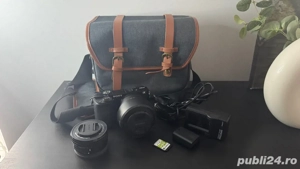 Sony a6000, obiectiv kit și 50mm + accesorii
