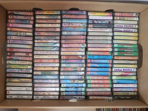 Casete Muzica populara Banat Ardeal Oltenia peste 1000 buc  - imagine 4
