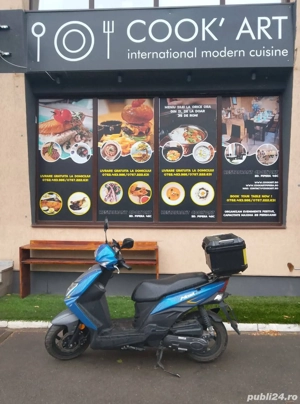  Scuter livrări disponibil imediat   Voluntari