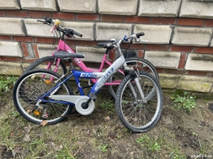 Vand doua biciclete pe 24