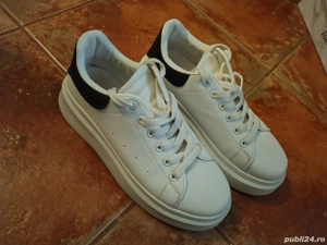 De vânzare pantofi 