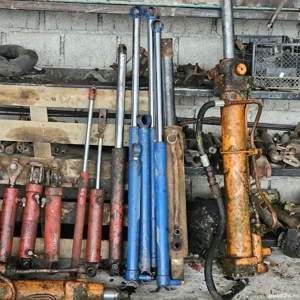 Cilindrii hidraulici  - imagine 4