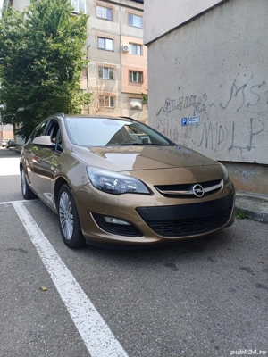 Vând Opel Astra J benzina turbo 