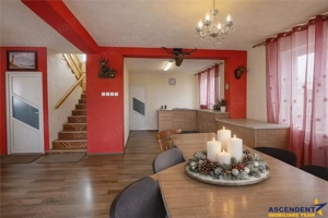 Casa, dotari preferentiale, garaj, curte, gradina, extindere teren, Central, Rasnov 

