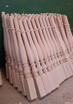 Balustri lemn pentru scări 