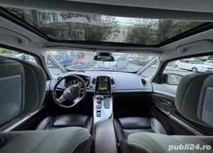 Renault Espace Initiale Paris