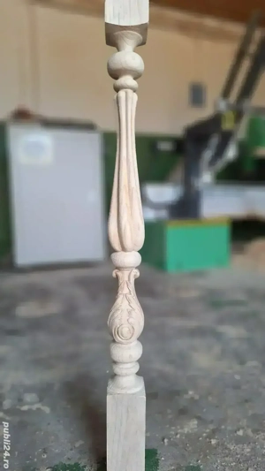 Balustri și stâlpi din lemn pentru scări 