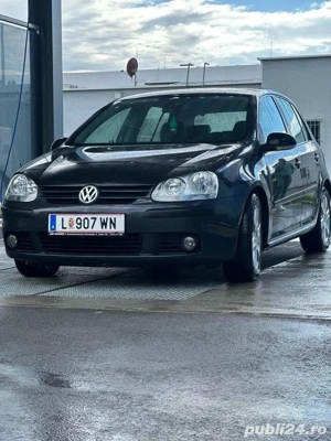 Vând golf 5 14 benzină mașina merge mai multe detalii  