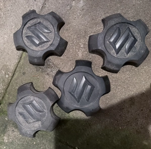 Vand capace Suzuki pentru roata R16