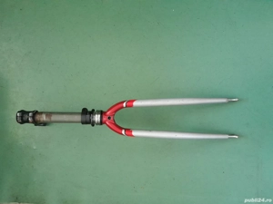 Furcă bicicleta cursiera