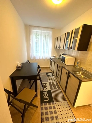 Apartament decomandat ,modern, luminos și liniștit 83 mp , vedere spectaculoasă - imagine 5