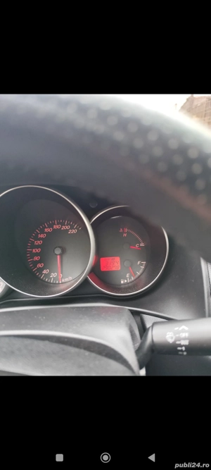 Mazda 3 Berlina - imagine 6