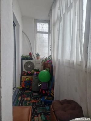 Garsonieră 26 mp + terasă, mobilată, AC, acoperiș nou , vedere Dunare