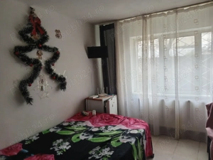 Inchiriez garsoniera zona Nicolina pret 1000 Lei luna