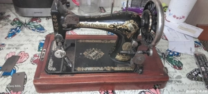 Mașină de cusut Singer de colecție  - imagine 2